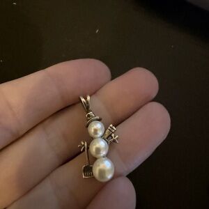 Sterling pearl snowman pendant